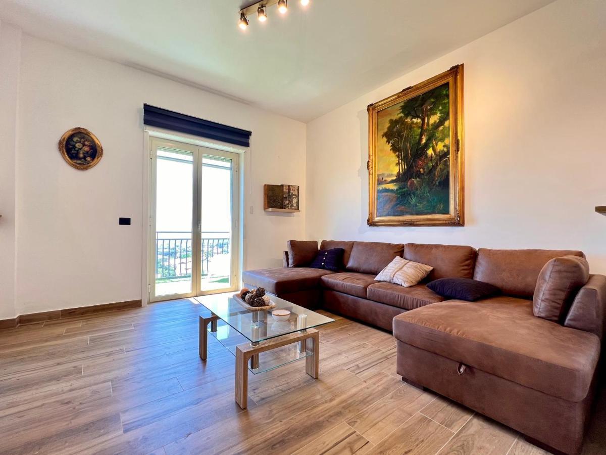 Carrubba'S Luxury Home San Giovanni La Punta Bagian luar foto